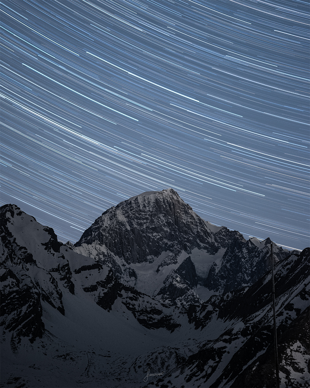 Star trails behind the Mont Blanc